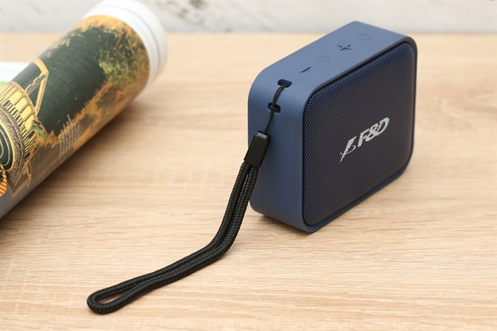 Loa Bluetooth Fenda W5 Plus Màu Xanh Navy