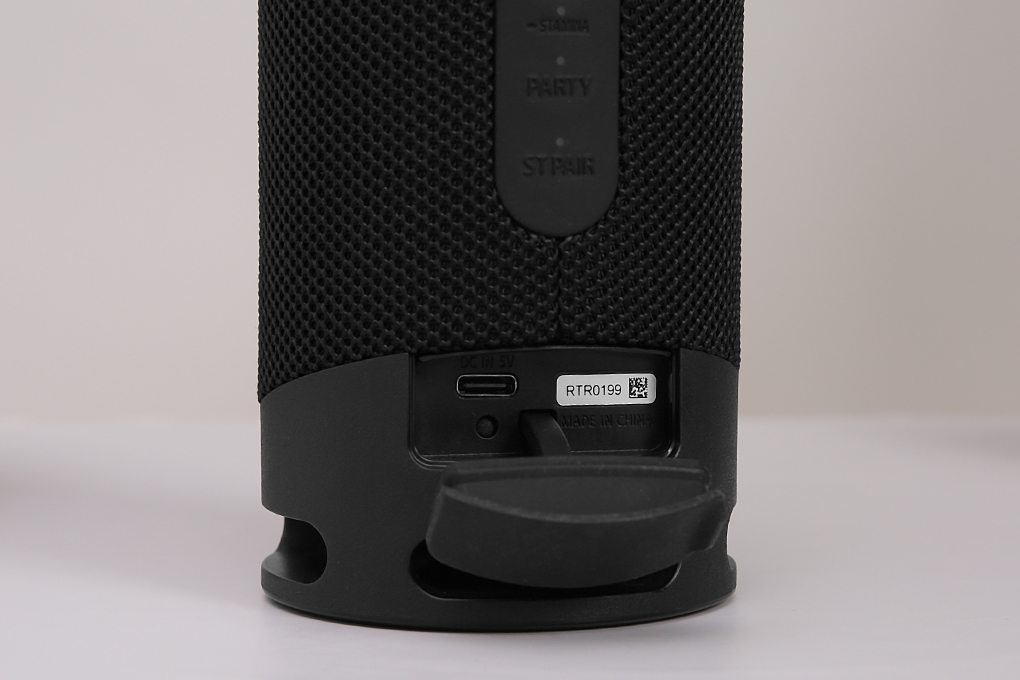 Loa Bluetooth Sony Extra Bass SRS-XB23 Màu Đen