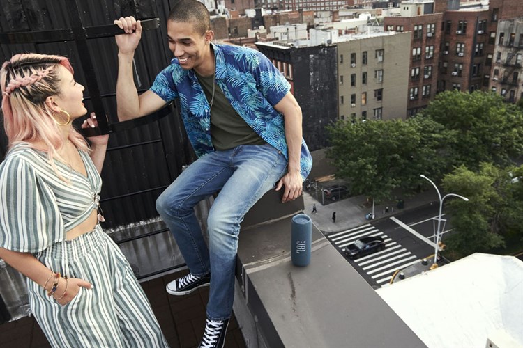 Loa Bluetooth JBL Flip 6 Màu Xanh Dương