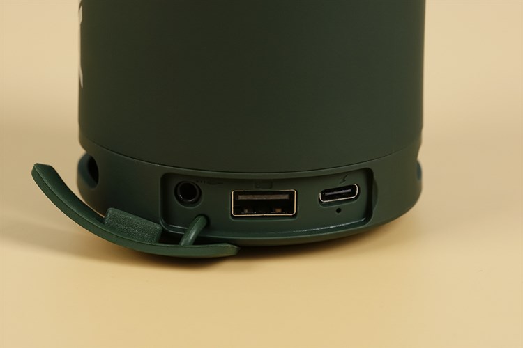 Loa Bluetooth AVA+ FreeGo F13 Màu Xanh rêu