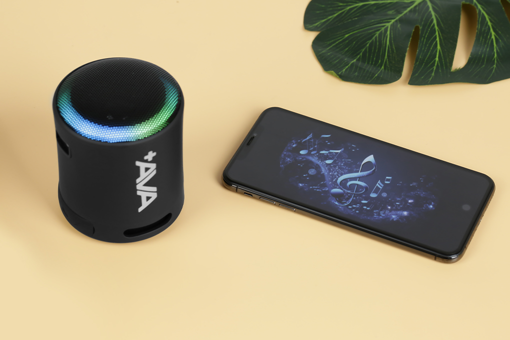 Loa Bluetooth AVA+ FreeGo F13 Màu Đen