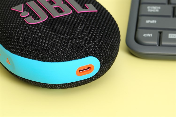 Loa Bluetooth JBL Clip 5 Màu Đen - Cam