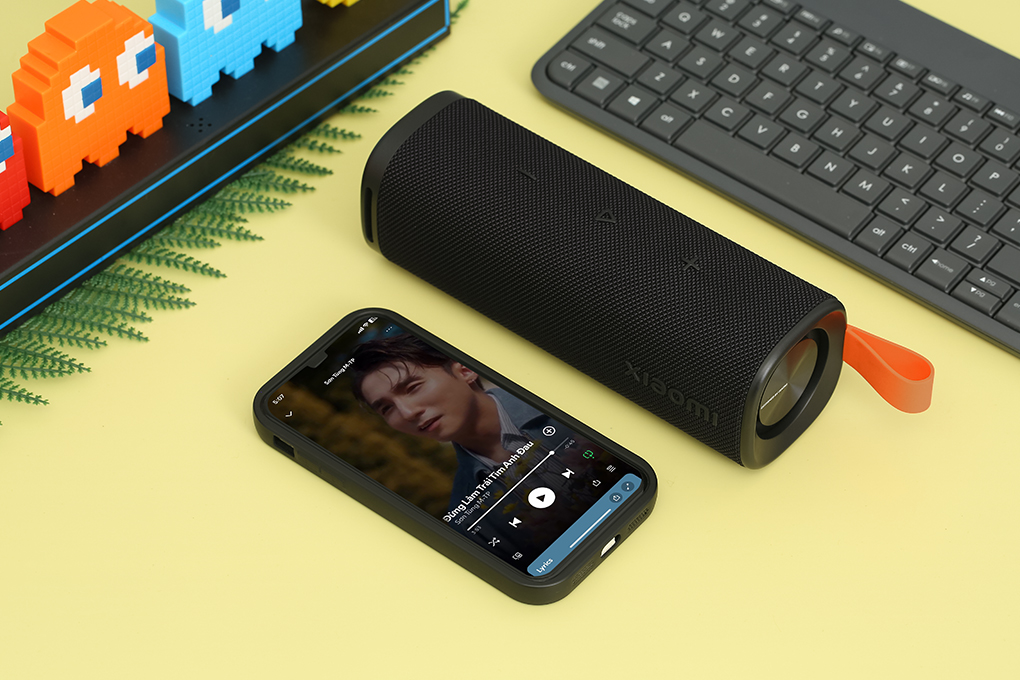 Loa Bluetooth Xiaomi Sound Outdoor Màu Đen