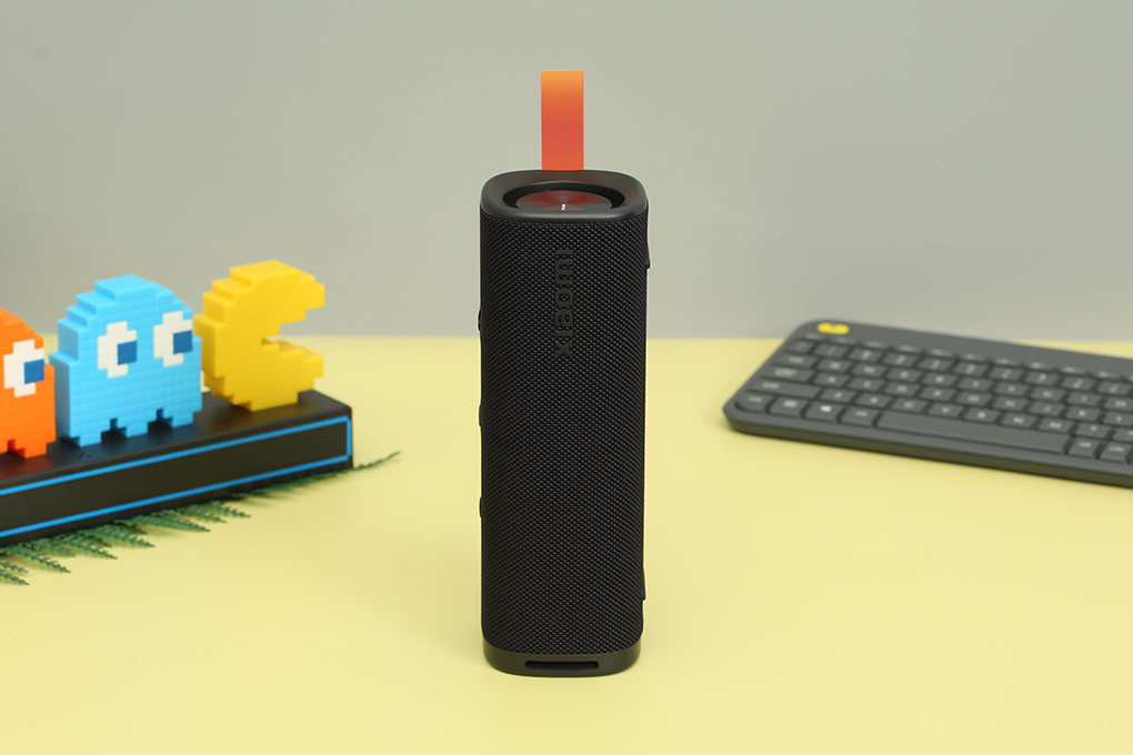 Loa Bluetooth Xiaomi Sound Outdoor Màu Đen