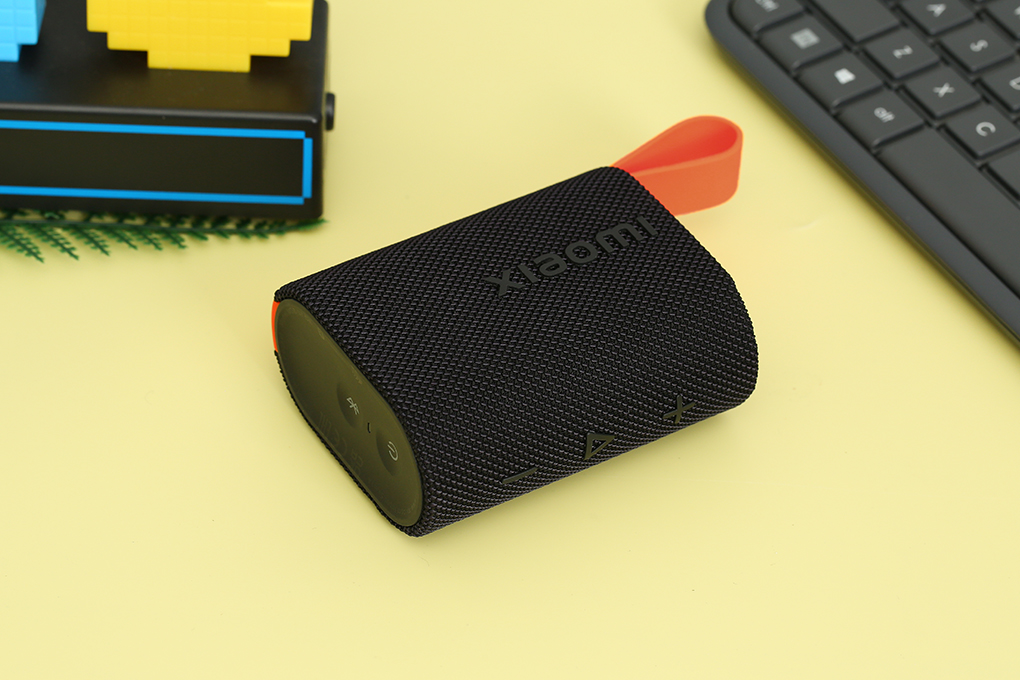 Loa Bluetooth Xiaomi Sound Pocket Màu Đen
