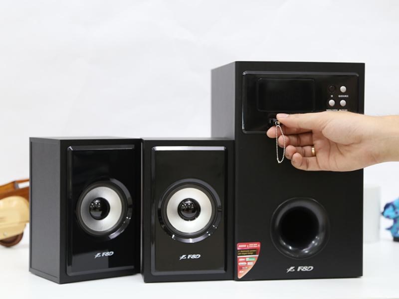 Fenda A555U - 5