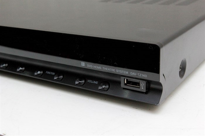 Dàn máy Sony DAV-TZ140 5.1 CH Màu Đen
