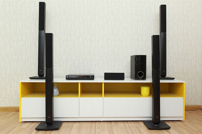 Dàn máy LG BH5540T Màu Đen