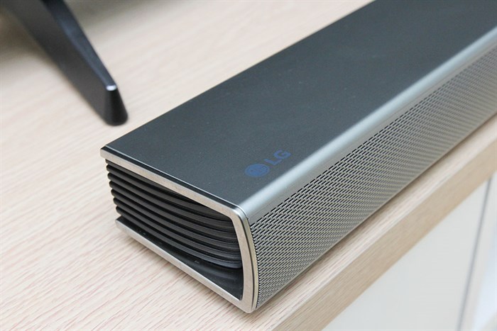 Loa Thanh LG SH5 Màu Bạc