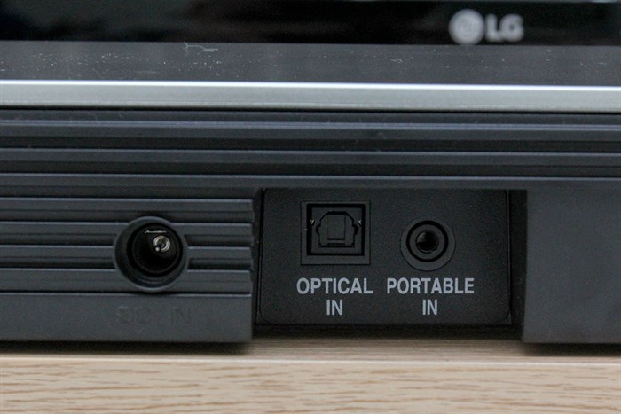 Loa Thanh LG SH5 Màu Bạc