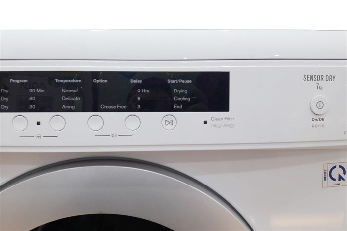 Máy sấy quần áo Electrolux 7 kg EDS7051 Màu Trắng