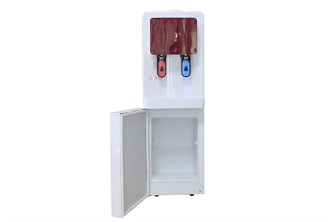 ngăn chứa đồ lớn và tiện lợi