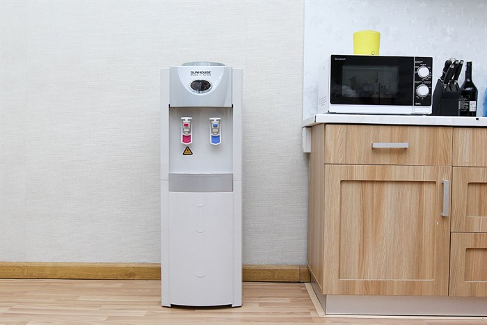 Cây nước nóng lạnh Sunhouse SHD 9696