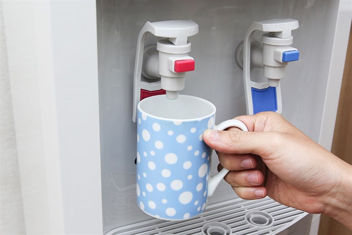 Cây nước nóng lạnh Sunhouse SHD 9696