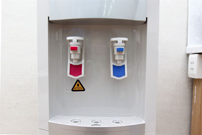 Cây nước nóng lạnh Sunhouse SHD 9696