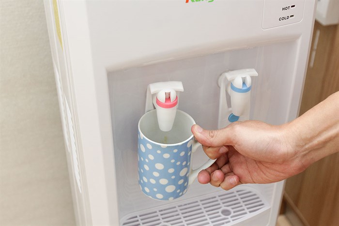 Cây nước nóng lạnh Kangaroo KG34C Màu Trắng