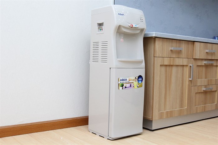 Cây nước nóng lạnh Aqua AWD- M30HCR Màu Trắng