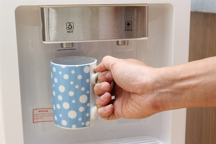 Cây nước nóng lạnh Sunhouse SHD 9602