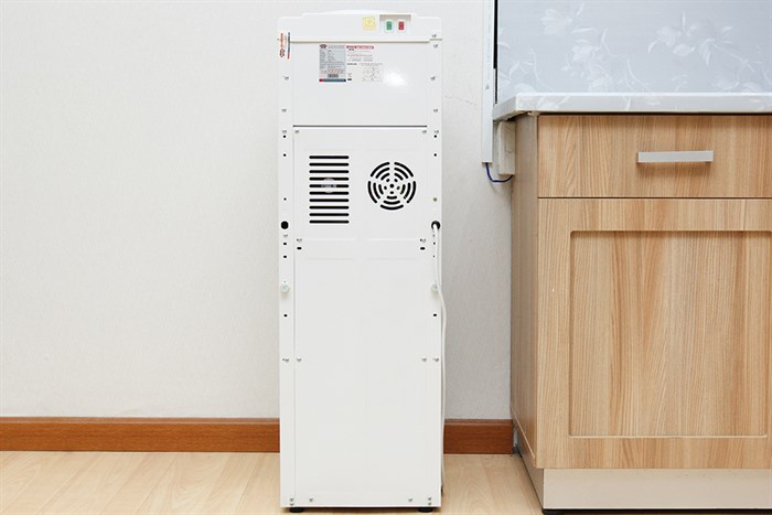 Cây nước nóng lạnh Sunhouse SHD 9602