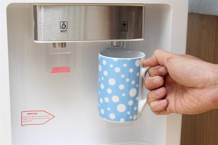 Cây nước nóng lạnh Sunhouse SHD 9602