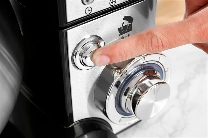 Máy nhồi bột đánh trứng Unie EM2 Màu Bạc Inox