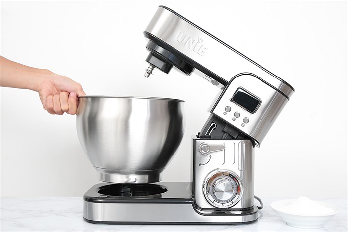 Máy nhồi bột đánh trứng Unie EM5 Màu Bạc