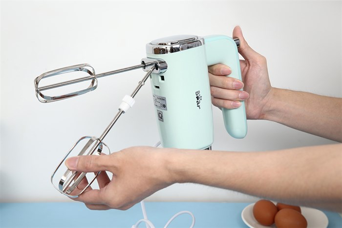 Máy nhồi bột đánh trứng Bear DDQ-B03V1 Màu Xanh ngọc