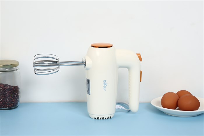 Máy đánh trứng Bear DDQ-B01K1 Màu Trắng