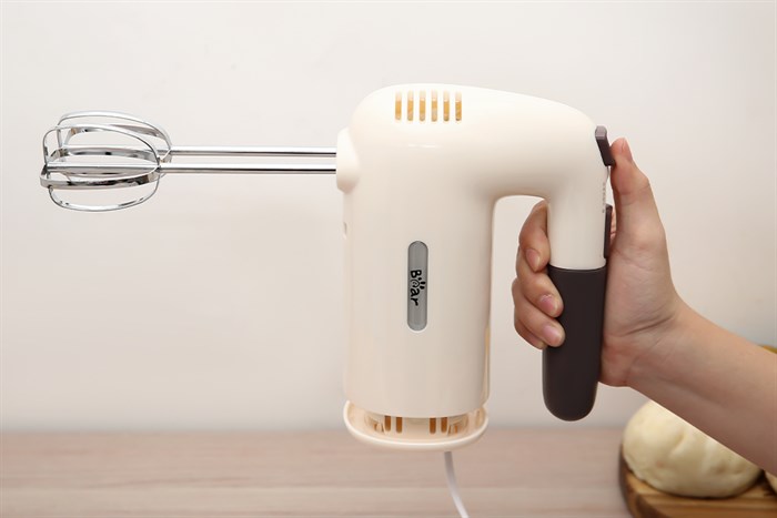 Máy đánh trứng Bear DDQ-B01A1 Màu Kem
