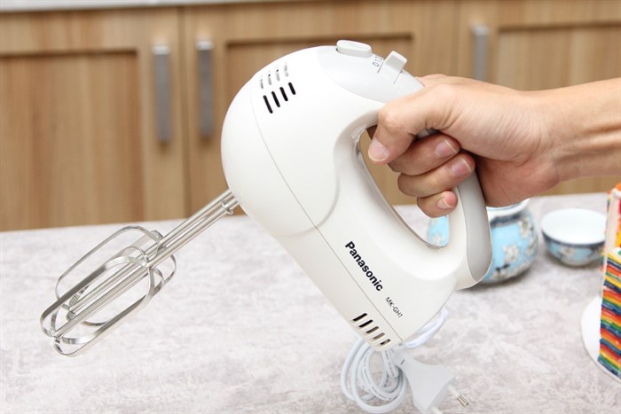 Máy đánh trứng Panasonic MK-GH1WRA Màu Trắng