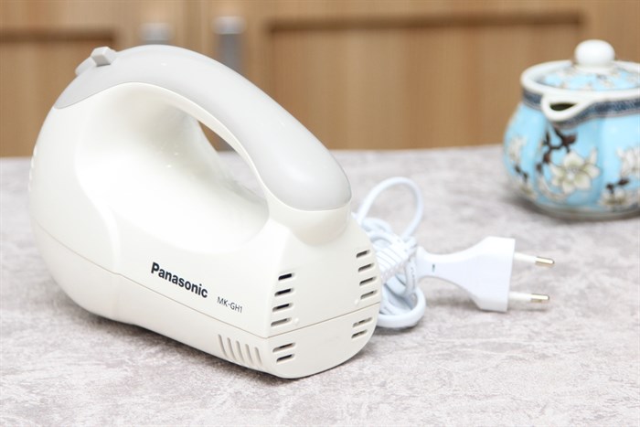 Máy đánh trứng Panasonic MK-GH1WRA Màu Trắng
