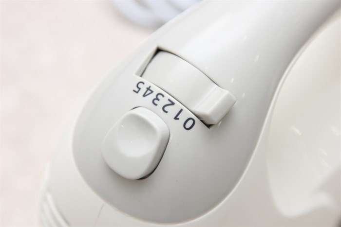 Máy đánh trứng Panasonic MK-GH1WRA Màu Trắng