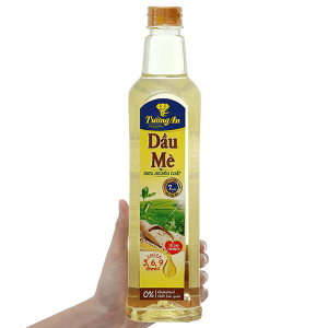 Dầu mè 100% nguyên chất Tường An chai 1 lít