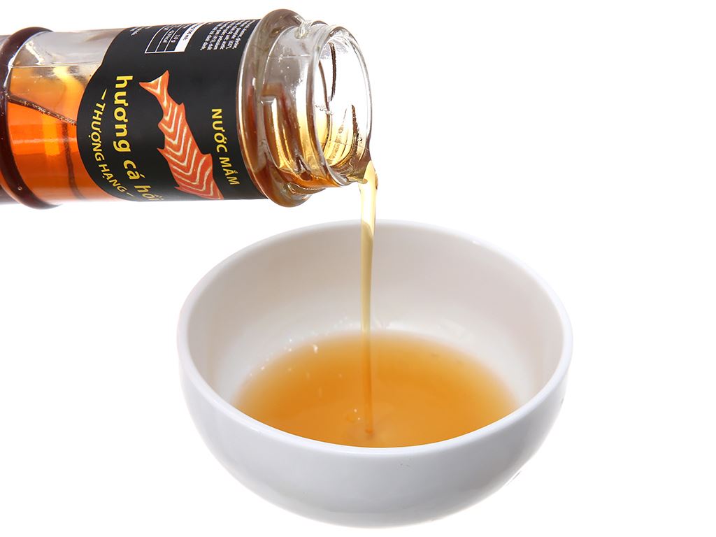 Nước mắm Chinsu hương cá hồi 12 độ đạm chai 500ml 2