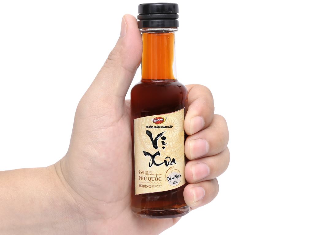 https://cdn.tgdd.vn/Products/Images/2289/91349/bhx/nuoc-mam-cao-cap-barona-vi-xua-40-do-dam-chai-50ml-201910241410193105.jpg