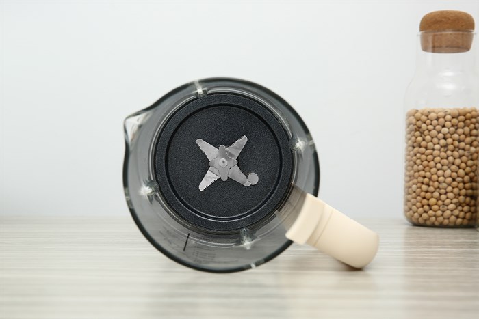 Máy làm sữa hạt Rapido RHB-600D Màu Kem