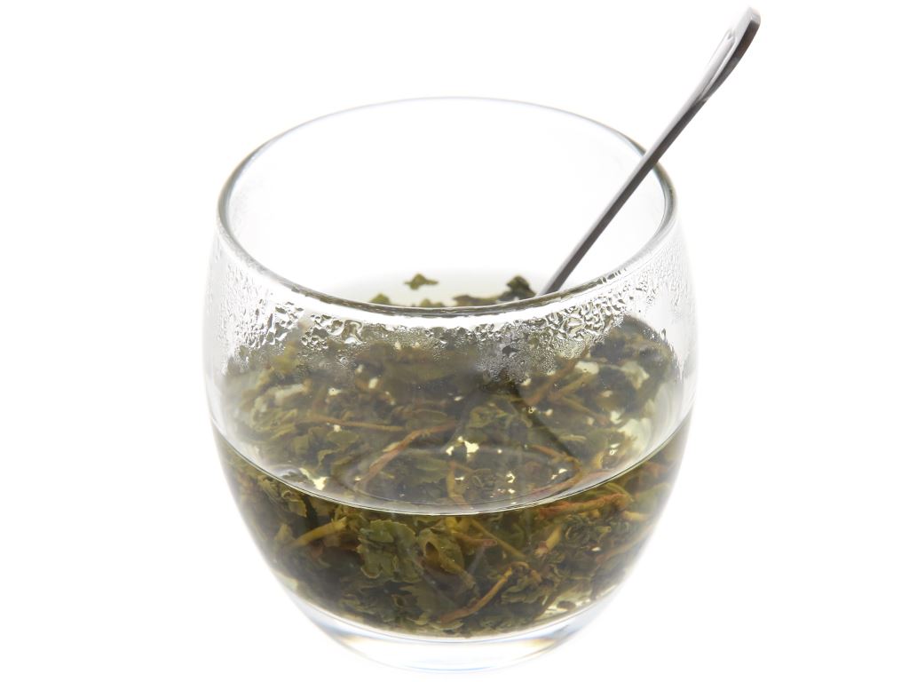 https://cdn.tgdd.vn/Products/Images/2385/187463/bhx/tra-o-long-cau-tre-hop-200g-201912161032208155.jpg