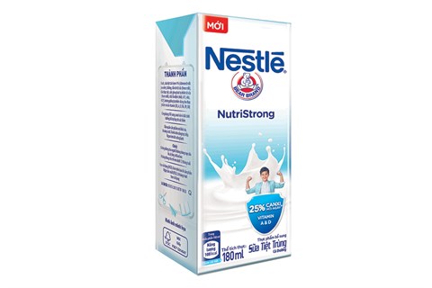 Lốc sữa tiệt trùng Vinamilk Có đường hộp 180ml (4 hộp)
