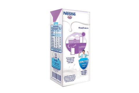 Sữa tiệt trùng Nestle hương Việt quất hộp 180ml (4 hộp)