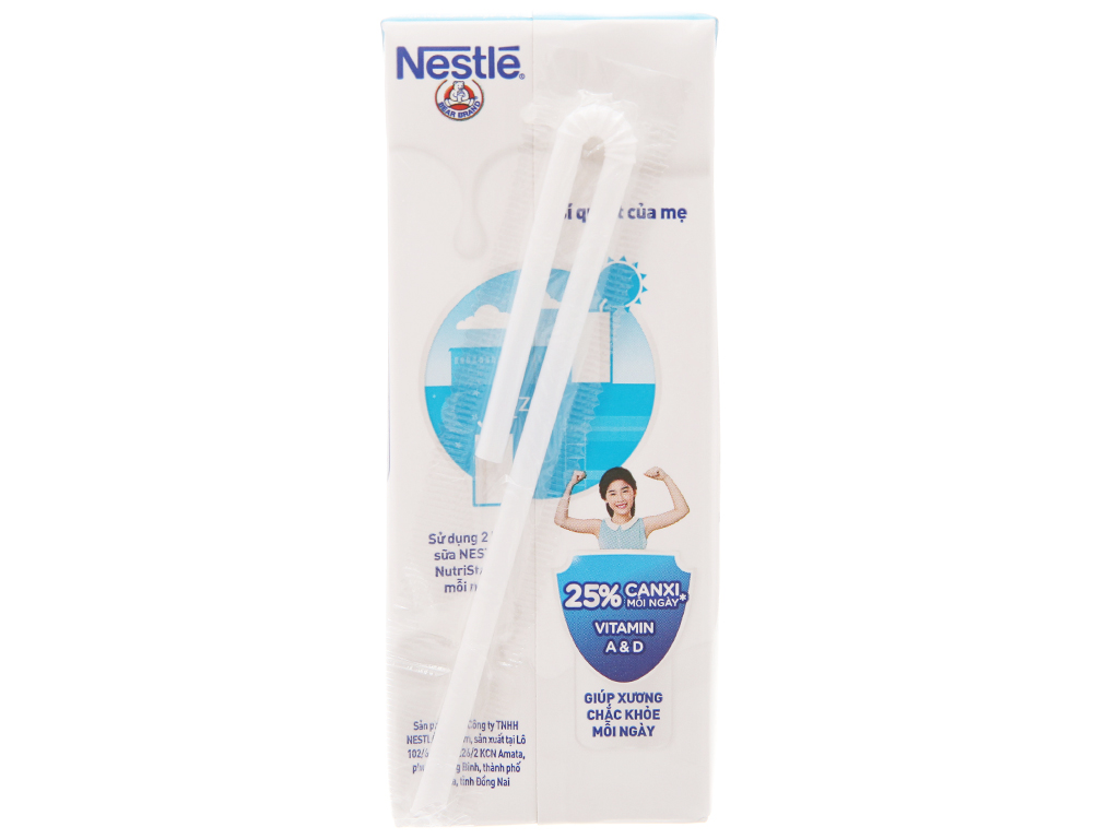 Thùng 48 hộp sữa tiệt trùng có đường Nestlé NutriStrong 180ml 6