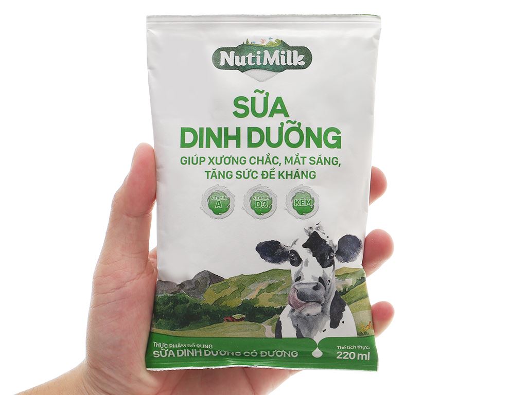 Thùng 48 bịch sữa dinh dưỡng có đường Nutimilk 220ml 5