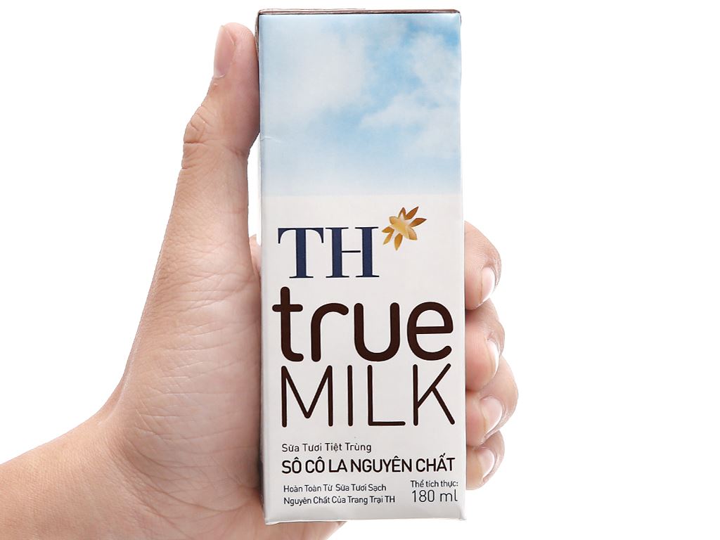 Lốc 4 hộp sữa tươi tiệt trùng socola TH true MILK 180ml 13