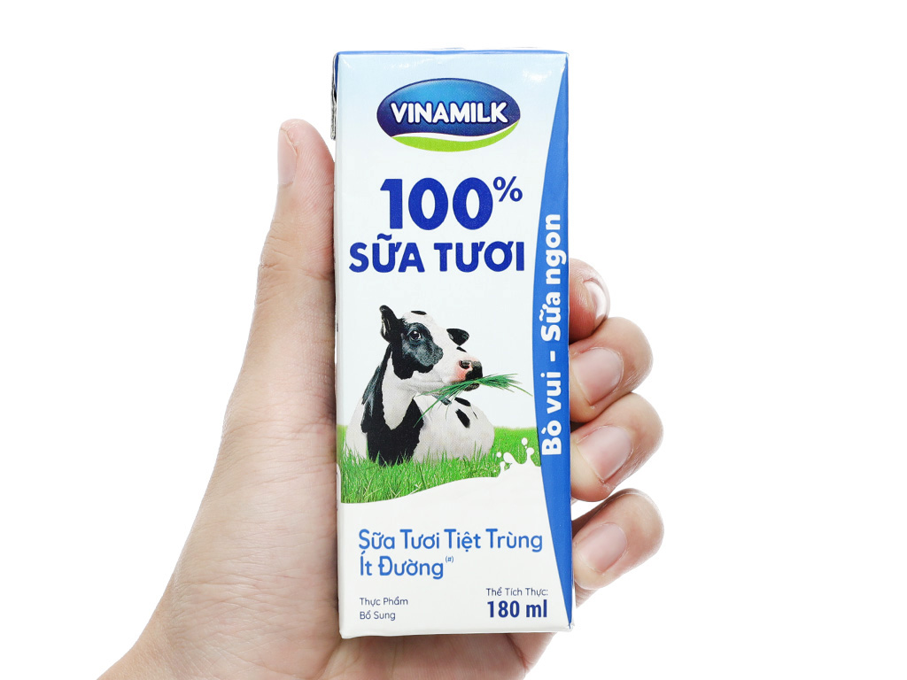 Lốc 4 hộp sữa tươi ít đường Vinamilk 180ml 12