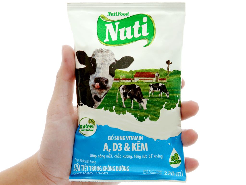 Thùng 48 bịch sữa tiệt trùng không đường Nuti 220ml 5