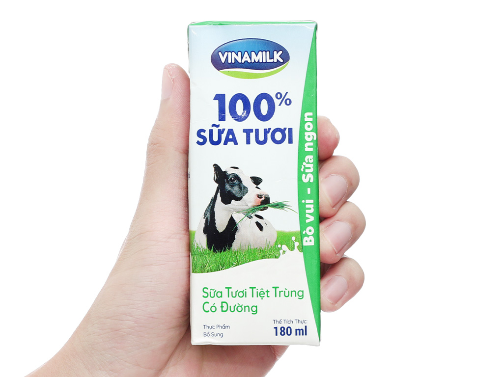 Thùng 48 hộp sữa tươi có đường Vinamilk 180ml 11