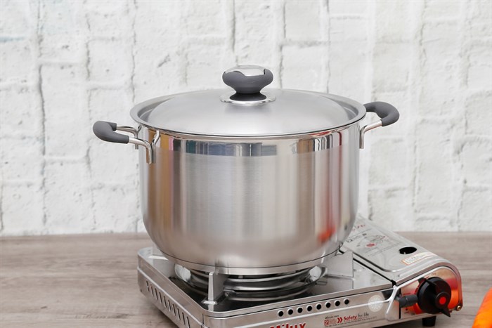 Nồi inox 3 đáy nắp inox 26 cm Fivestar N26-3DC Màu Inox