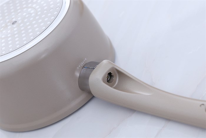 Quánh nhôm chống dính nắp kính 16 cm Delites QE Màu Nâu nhạt