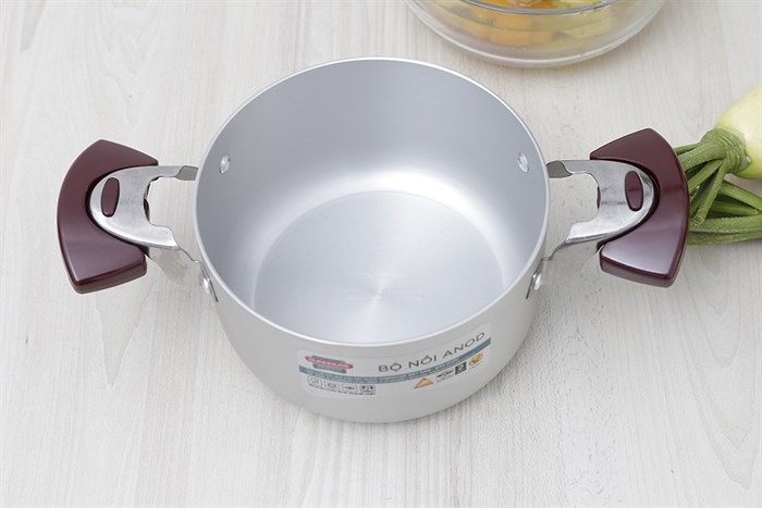 Nồi nhôm anod nắp kính 16 cm Sunhouse SH8833-16EBN Màu Xám