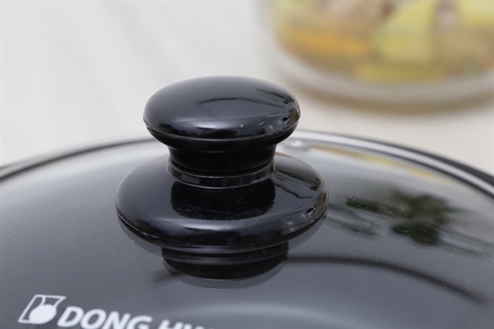 Nồi đất nắp kính 19 cm Dong hwa Tucbeghi G703 Màu Đen