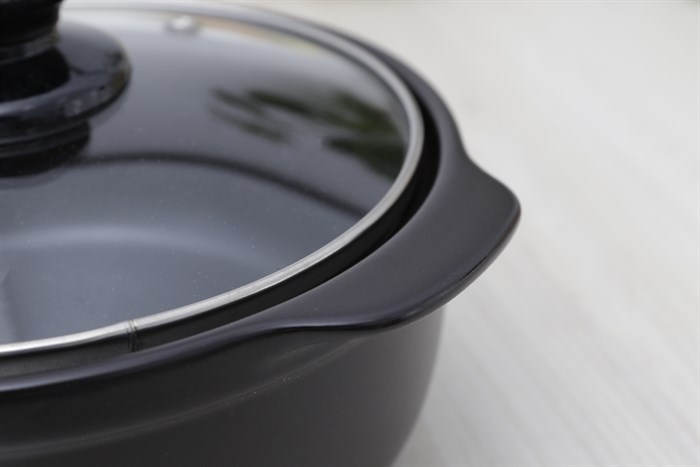 Nồi đất nắp kính 19 cm Dong hwa Tucbeghi G703 Màu Đen